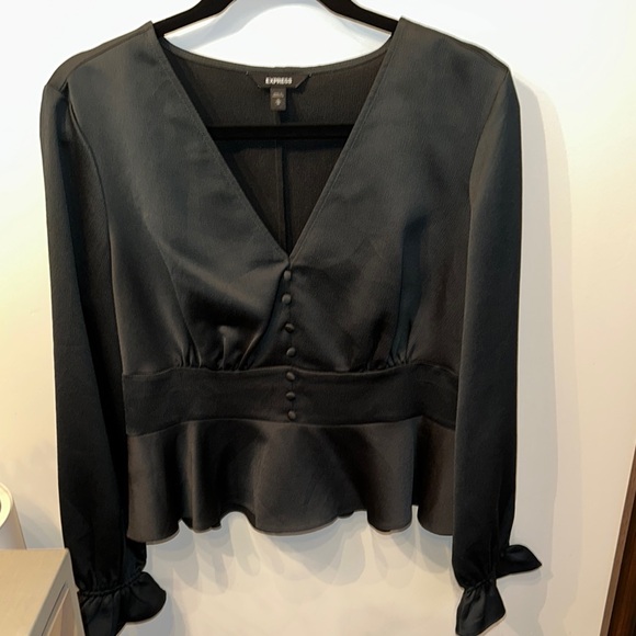 Express Black Women's Top - Picture 3 of 3